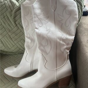 Billini Cream Heeled Western Boots